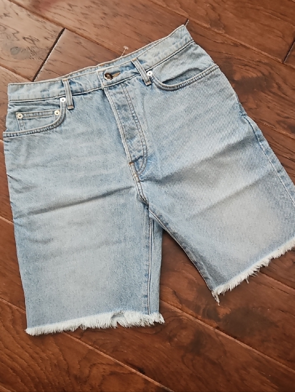 Light Blue Denim Frayed Hem Women's Shorts